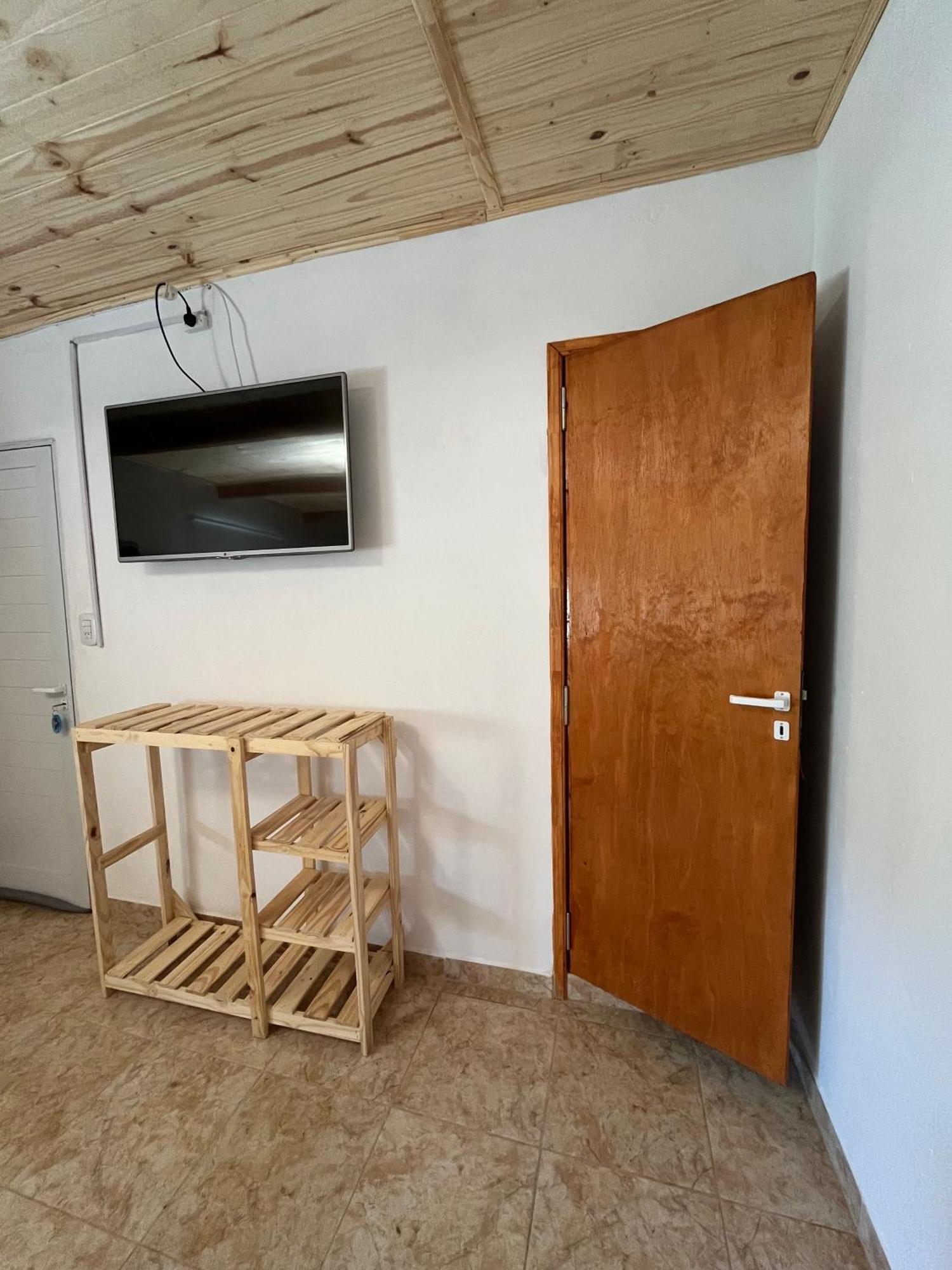 Departamentos Avellaneda Apartment Carhue