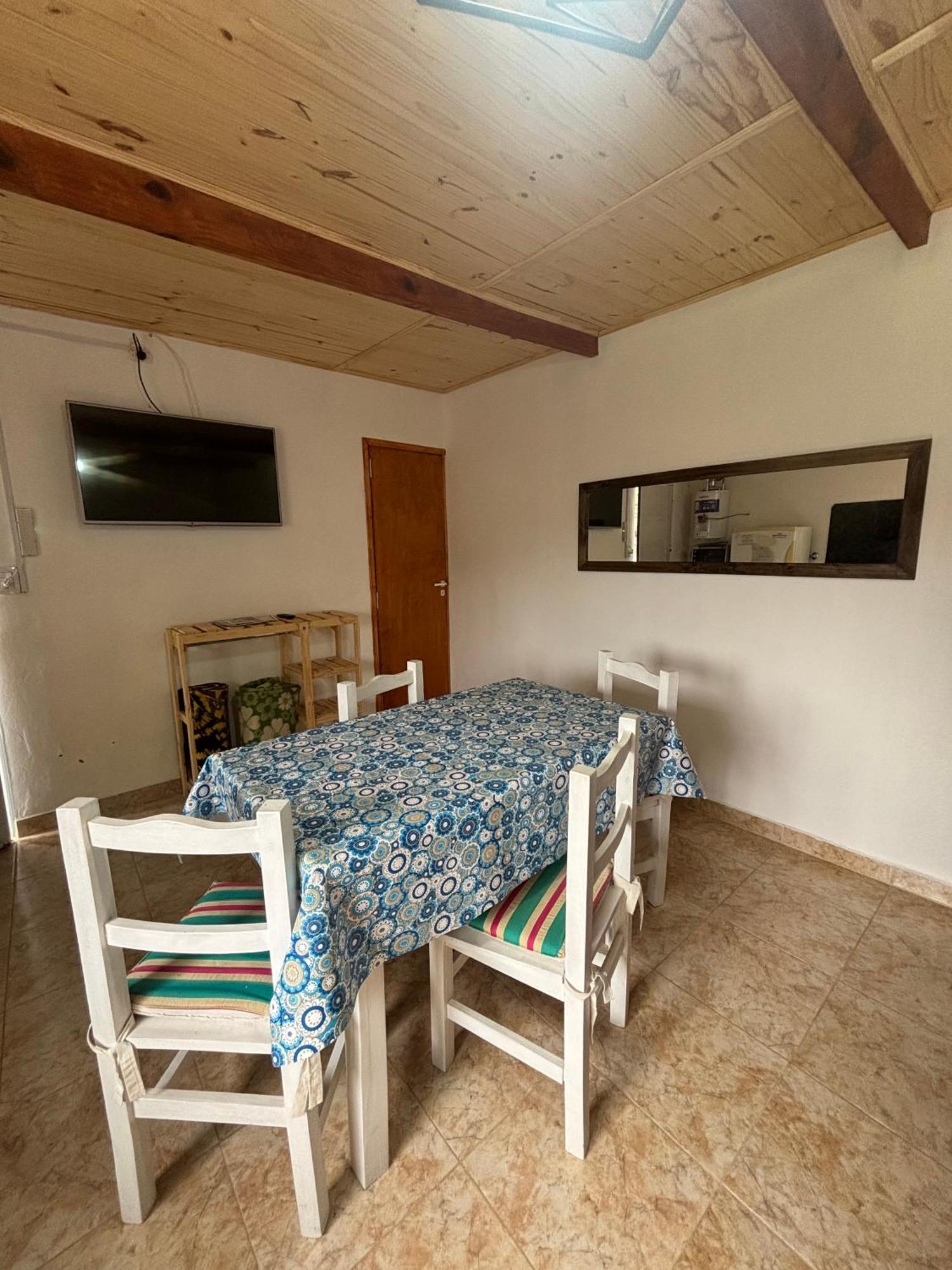 Departamentos Avellaneda Apartment Carhue
